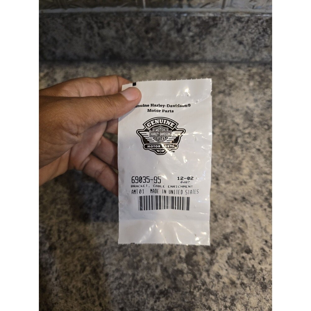 New Harley Davidson OEM bracket 69035-95